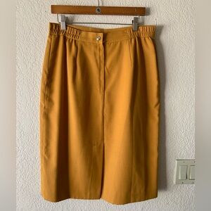 Vintage knee length skirt